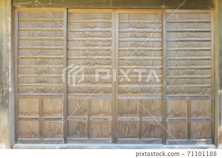 Itado with beautiful grain Itado with beautiful grain 71101188