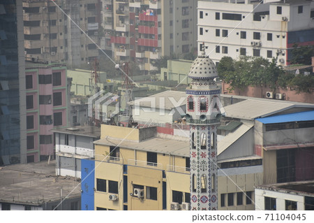 Cityscape around Dhaka Motijheel in Bangladesh Modern condominiums, old buildings and cute mosques 71104045