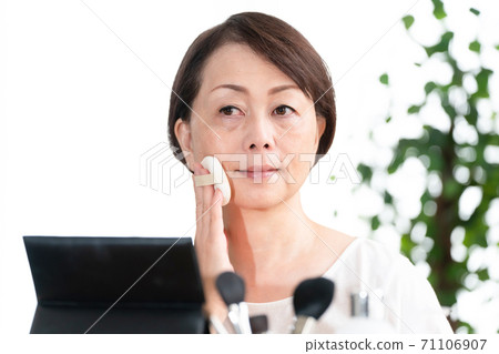 中美女形象 71106907