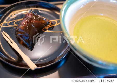 Water confectionery and matcha Water confectionery and matcha 71106932
