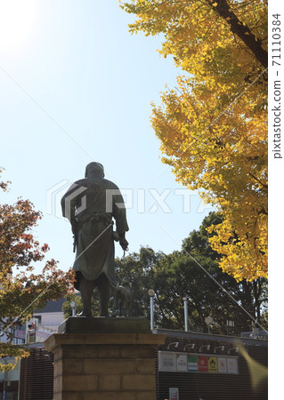 A bronze statue of Saigo Takamori in Ueno Park, Taito-ku, Tokyo 71110384