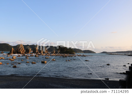 Wakayama Hashiguiiwa Wakayama Hashiguiiwa 71114295