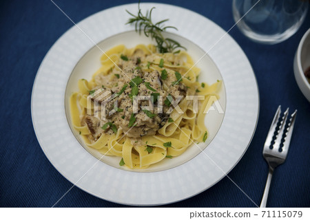 牛肝菌蘑菇奶油醬Talia Terre 牛肝菌蘑菇奶油醬Talia Terre 71115079