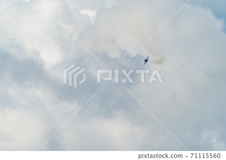 Clouds and F2 71115560