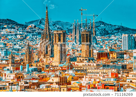 Panorama of the historical center of Barcelona, Catalonia. Spain Panorama of the historical center of Barcelona, Catalonia. Spain 71116269