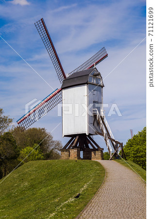 Windmill in Brugge - Belgium Windmill in Brugge - Belgium 71121699