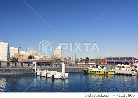 Yokohama Yokohama 71123600