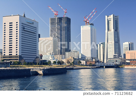 Yokohama Yokohama 71123682