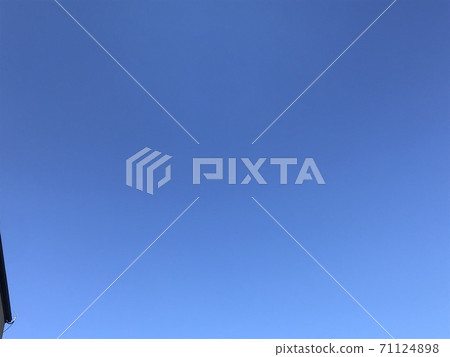 晴朗無雲的天空 晴朗無雲的天空 71124898