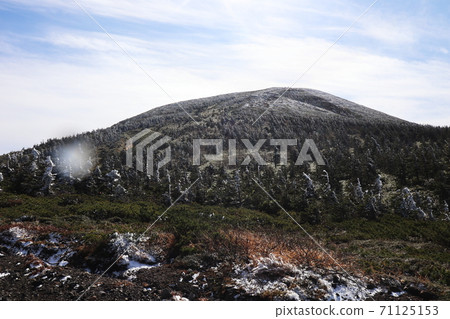 八甲田小岳在深秋 71125153