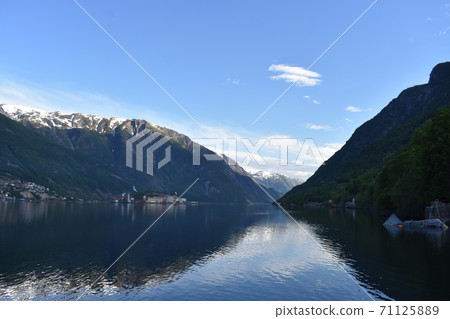 Norwegian mountains and nature Norwegian mountains and nature 71125889
