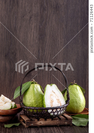 Guava guava wood background rustic leaf Guava white fruit leaf グアバ fruit Guava guava wood background rustic leaf Guava white fruit leaf グアバ fruit 71126443