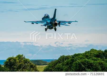 F-2戰鬥機降落降落 F-2戰鬥機降落降落 71126691
