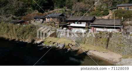 Along the Itsuki Village Road, Kuma District, Kumamoto Prefecture 71128039