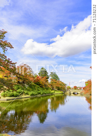 Autumn Uesugi Shrine and its surroundings 71128232