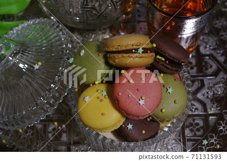 Glitter heaping macaroons and moroccantea Glitter heaping macaroons and moroccantea 71131593