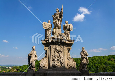 St. Wenceslaus Statue in front of the Jesuit College near Saint Barbaras Church, Kutna Hora, sunny summer day, Czech Republic St. Wenceslaus Statue in front of the Jesuit College near Saint Barbaras Church, Kutna Hora, sunny summer day, Czech Republic 71137566