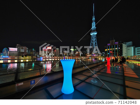 Night view of the spaceship of water and the Nagoya TV Tower 71142048
