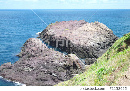 從旅遊景點看的日本海海岸景色 從旅遊景點看的日本海海岸景色 71152635