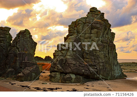 Senjojiki Coast [Fukaura Town, Aomori Prefecture] 71156426