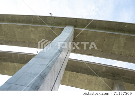 Highway stays 71157509