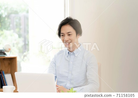 Man having a remote meeting 71158105