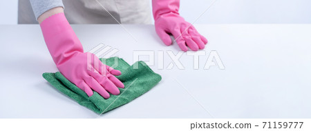 Housework clean wipe table surface housekeeping woman クリーナー Housework clean wipe table surface housekeeping woman クリーナー 71159777