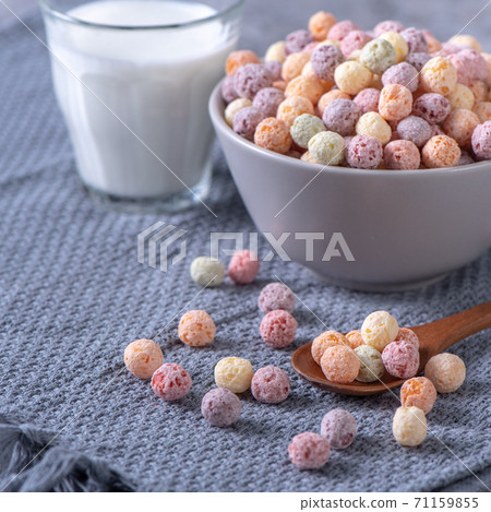 Cereal balls corn flakes dessert breakfast spoons milk cereal ball bowl コーンフレーク pill 71159855