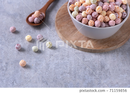 Cereal balls corn flakes dessert breakfast spoons milk cereal ball bowl コーンフレーク pill 71159856