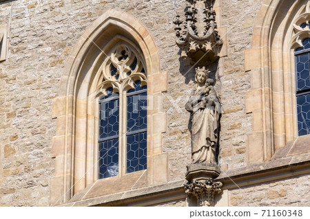 Roman Catholic Saint Barbaras Church in Kutna Hora, sunny summer day, Czech Republic Roman Catholic Saint Barbaras Church in Kutna Hora, sunny summer day, Czech Republic 71160348