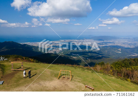 A popular tourist destination of Unbeji Sancho Park in Kanonji City, Kagawa Prefecture 71161162