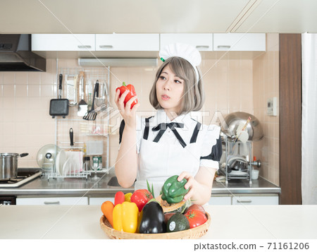 [Kitchen] Maid: Maid in the kitchen 71161206