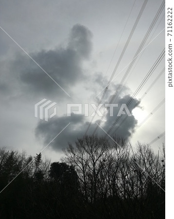 蛇雲對話天空 71162222