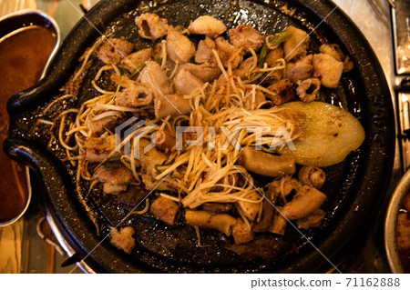 Gopchang，大昌，羊，蘑菇和牛肉來增強腸胃 71162888