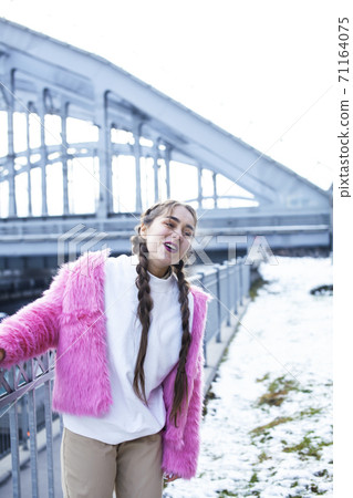 young pretty teenage girl posing cheerful happy smiling wearing street style outside in europe city, lifestyle people concept young pretty teenage girl posing cheerful happy smiling wearing street style outside in europe city, lifestyle people concept 71164075