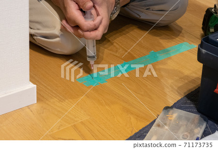 地板的地板噪音修復工作 71173735
