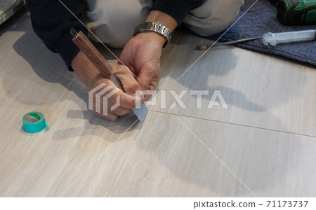 Floor noise repair work for flooring Floor noise repair work for flooring 71173737