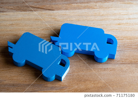 Icon model delivery confusion 71175180