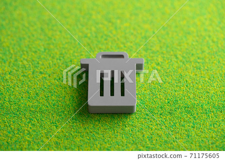 Icon model trash can 71175605