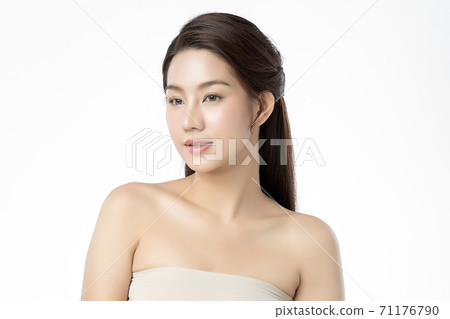 Beautiful young asian woman with clean fresh skin on white background, Face care, Facial treatment, 71176790
