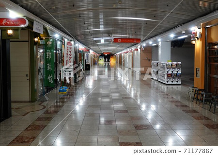 一岳松山市營地下商業街 71177887