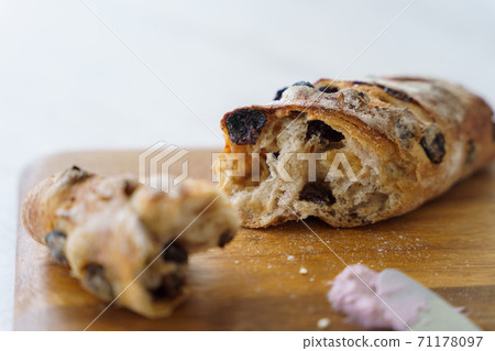 Bucket that looks delicious Bucket that looks delicious 71178097