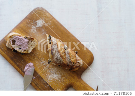 Bucket that looks delicious 71178106