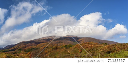 秋末從七重洲看到的文山秋葉宮城縣七重洲町 秋末從七重洲看到的文山秋葉宮城縣七重洲町 71188337
