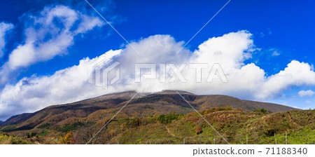 秋末從七重洲看到的文山秋葉宮城縣七重洲町 秋末從七重洲看到的文山秋葉宮城縣七重洲町 71188340