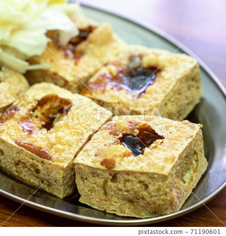 臭豆腐 路邊攤 夜市 泡菜 Stincky tofu street food チョウドウフ 臭豆腐 路邊攤 夜市 泡菜 Stincky tofu street food チョウドウフ 71190601