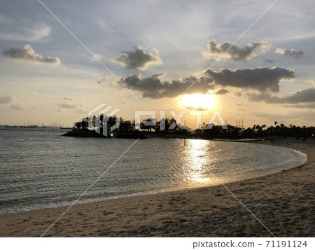 Sunset in Singapore Sentosa Sunset in Singapore Sentosa 71191124