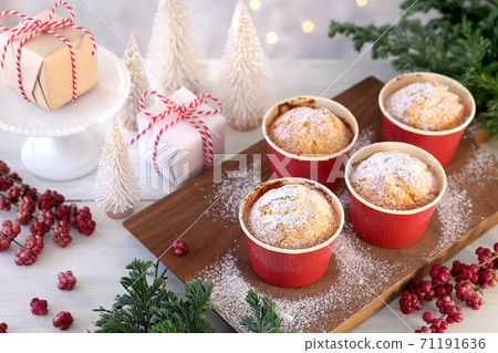 Plain muffin Christmas Plain muffin Christmas 71191636