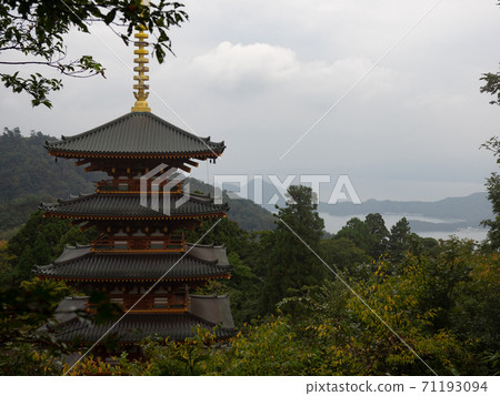Nariaiji Five-storied Pagoda and Amanohashidate Nariaiji Five-storied Pagoda and Amanohashidate 71193094