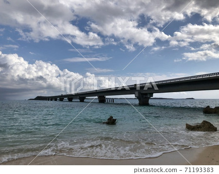 Nature of Kurima Bridge on Miyakojima 71193383